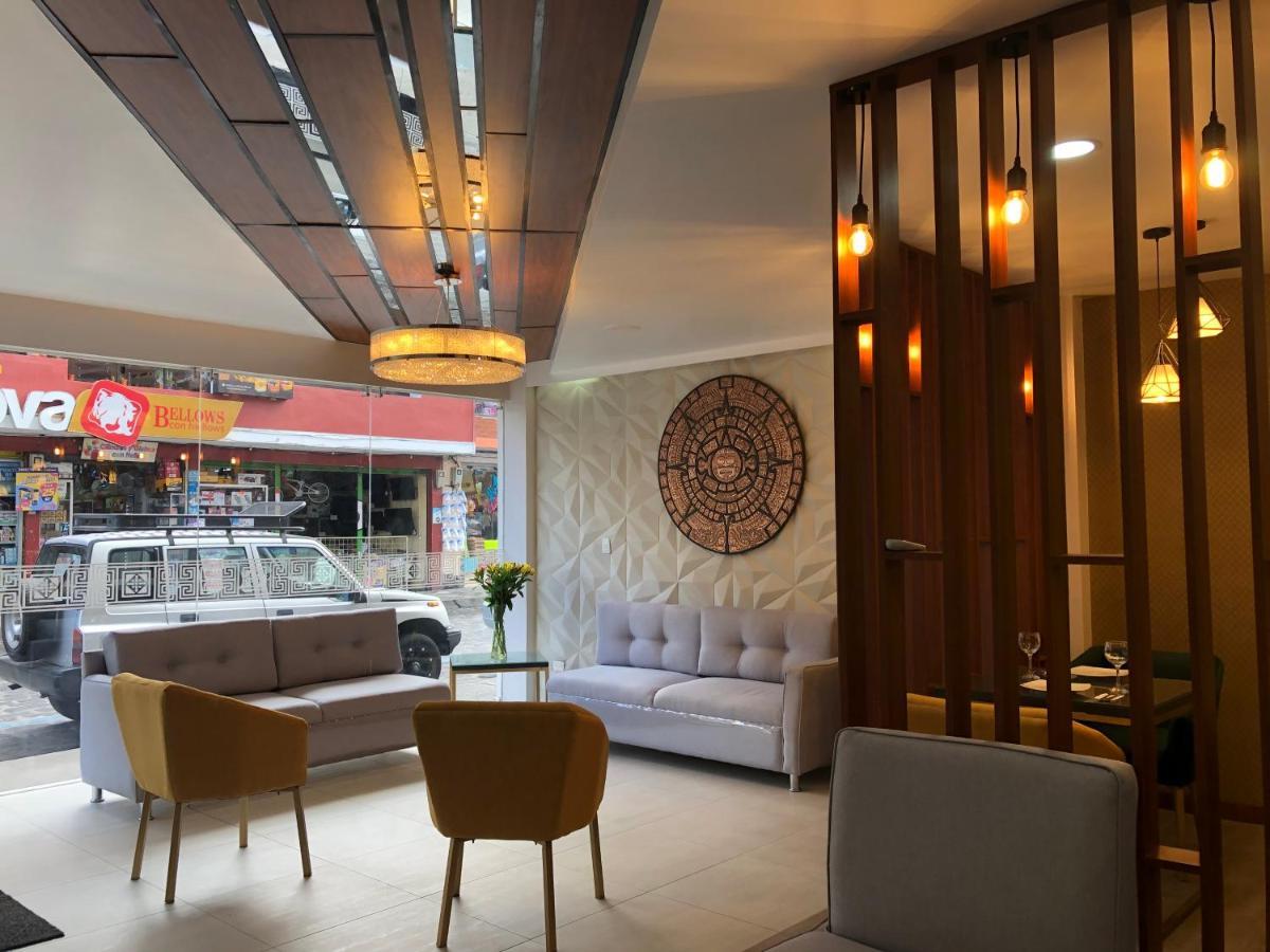 Hotel Makroz Латакунга Экстерьер фото