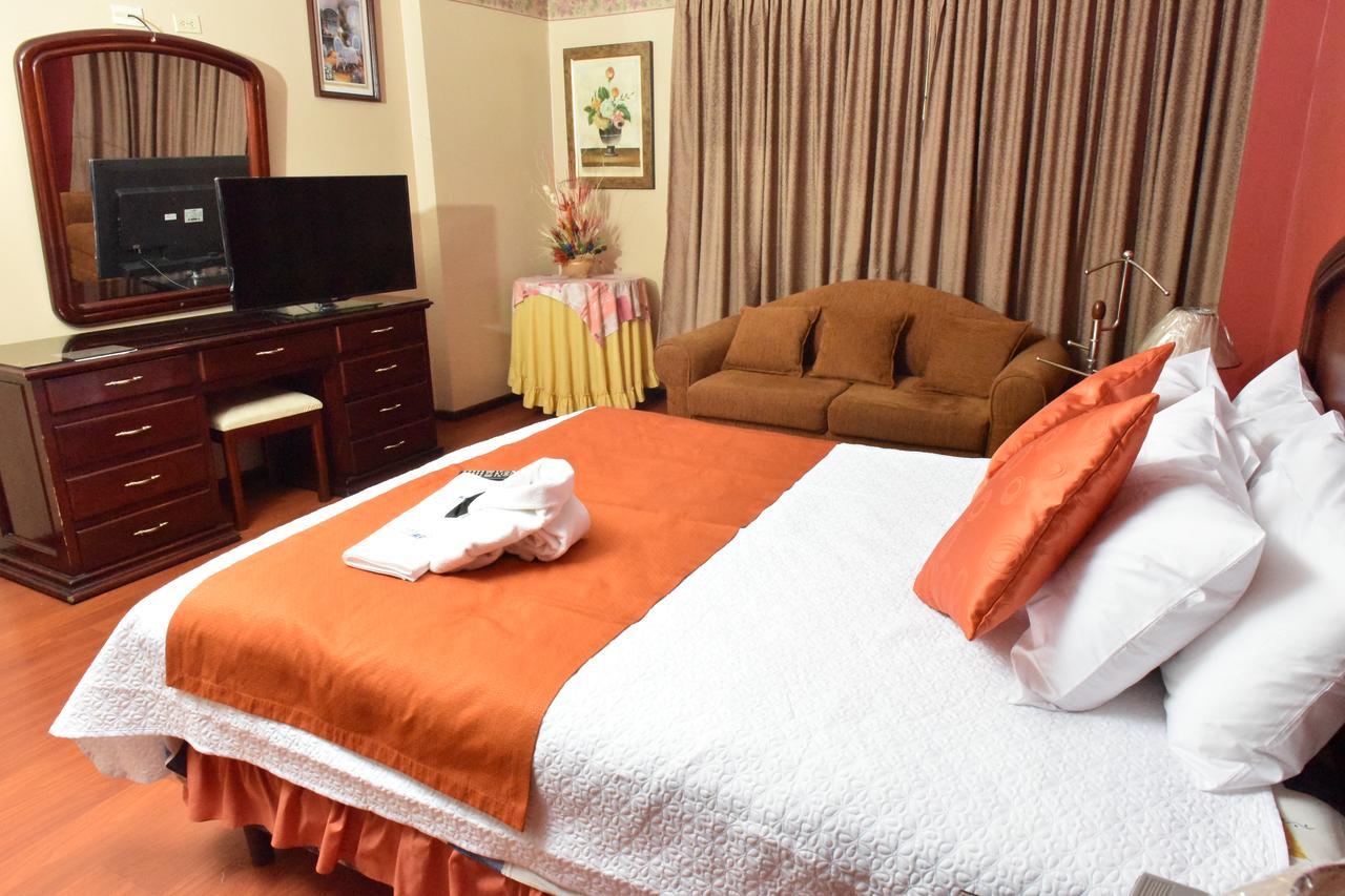Hotel Makroz Латакунга Экстерьер фото