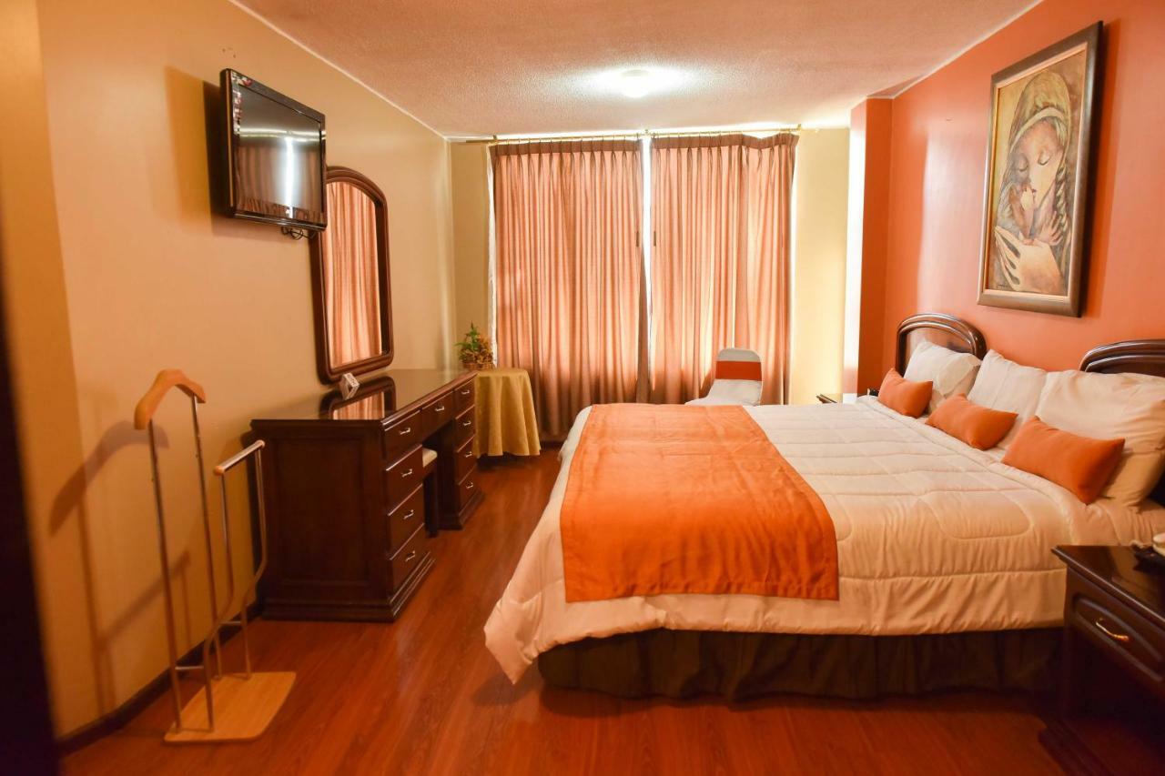 Hotel Makroz Латакунга Экстерьер фото