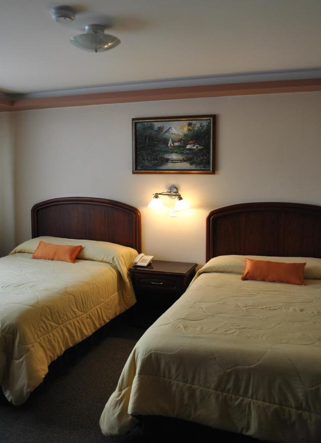 Hotel Makroz Латакунга Экстерьер фото