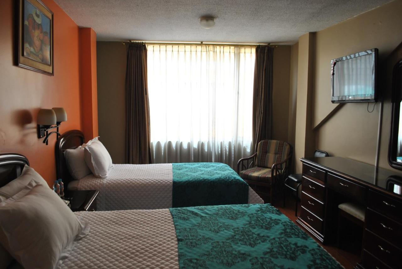 Hotel Makroz Латакунга Экстерьер фото